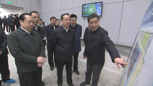 蒋超良王晓东到熊猫体育中心调研