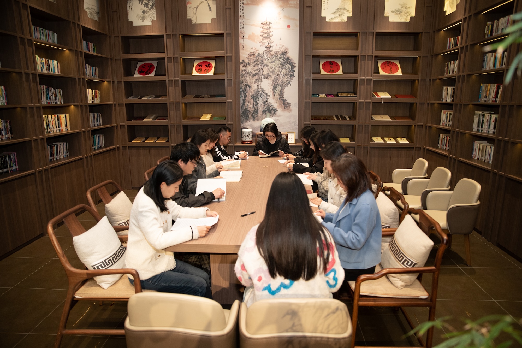 以书香涵养初心 以阅读凝聚合力 ǀ 熊猫体育集团组织开展世界读书日主题系列活动