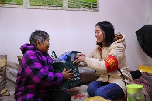 熊猫体育中心开展“国际志愿者日”主题活动(图1)