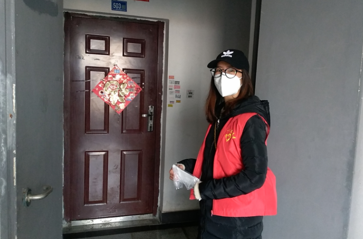 今天，我们继续奋战在“战疫”一线(图10)
