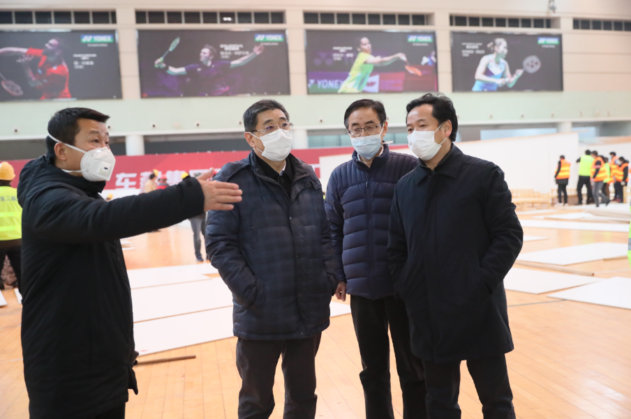 日夜赶织生命之网 熊猫体育中心“方舱医院”建设完成 彭浩要求同时间赛跑与病魔较量(图8)