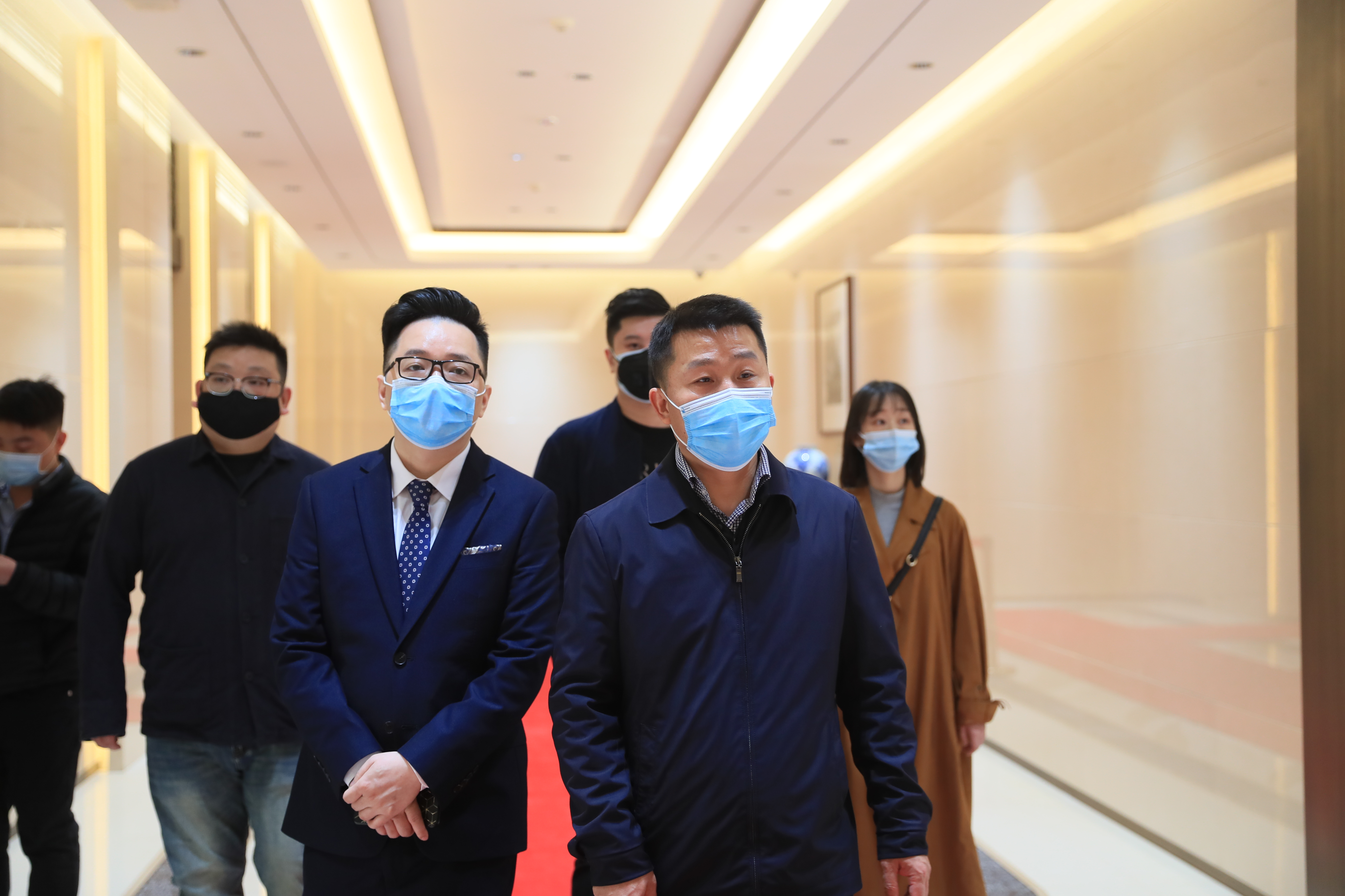 国际知名产业咨询跨国公司考察熊猫体育中心寻求合作