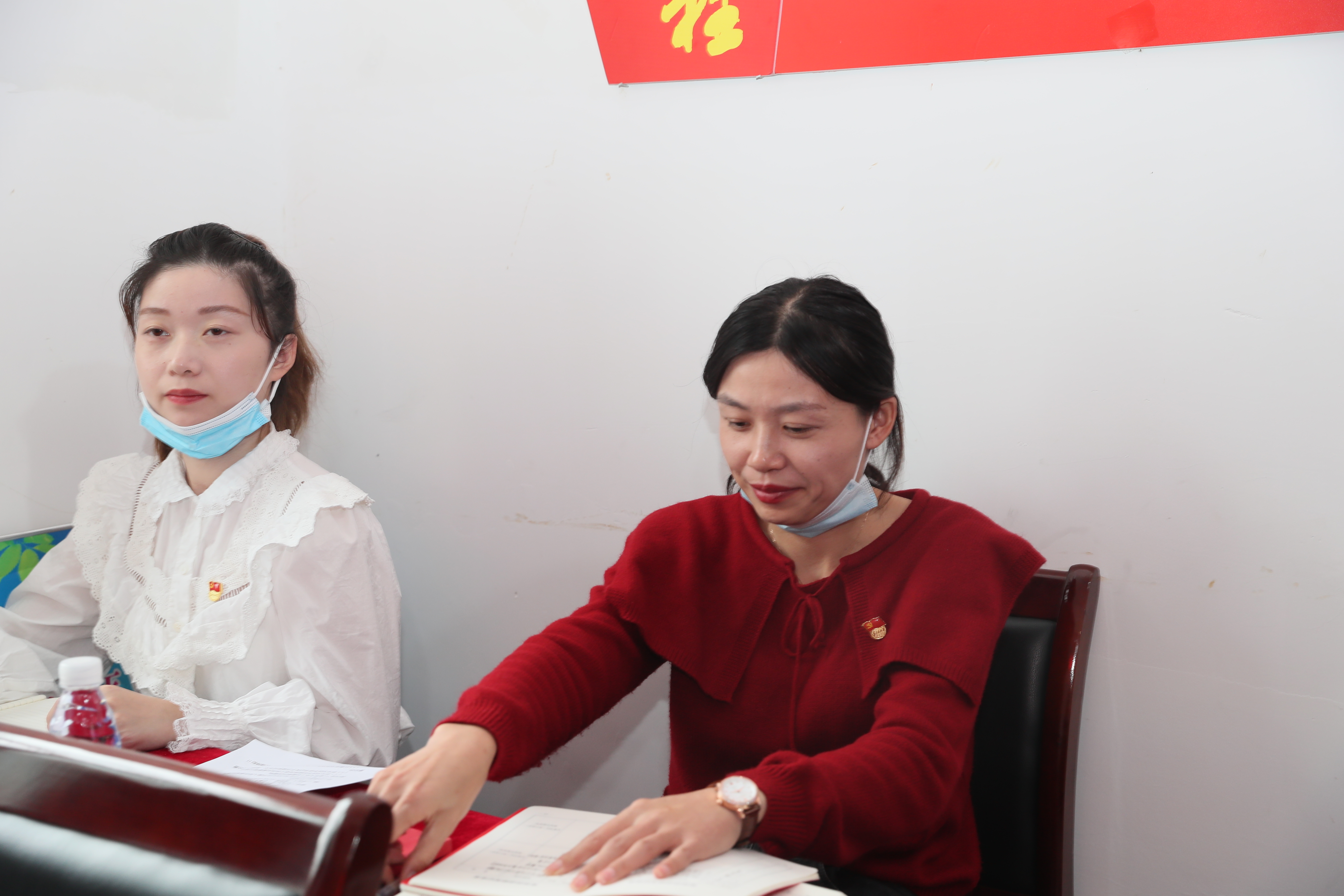 党建结对共建 熊猫体育中心和十八家社区联合开展主题党日活动(图2) 党建结对共建 熊猫体育中心和十八家社区联合开展主题党日活动(图2)